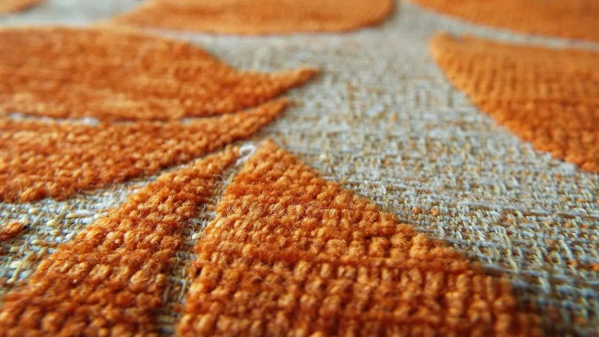 Quelques astuces pour introduire un tapis berbère dans sa déco de maison